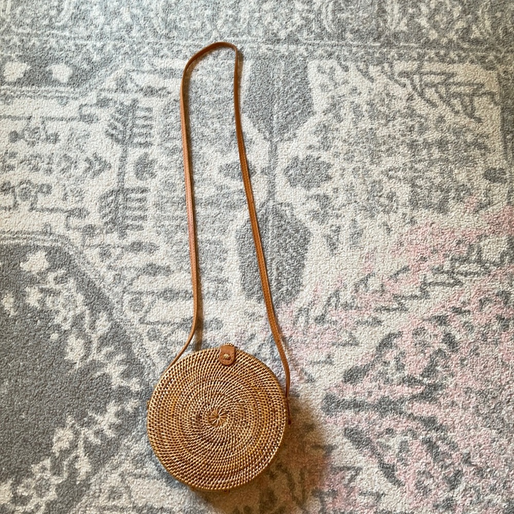 Street Level Round Rattan Bag - Picture 2 of 10